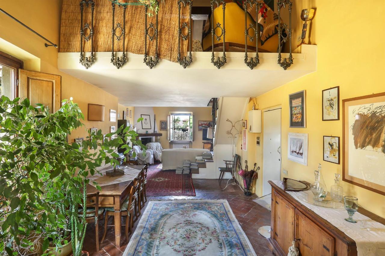 A Postcard View In A Vintage Apartment Florence Exterior photo