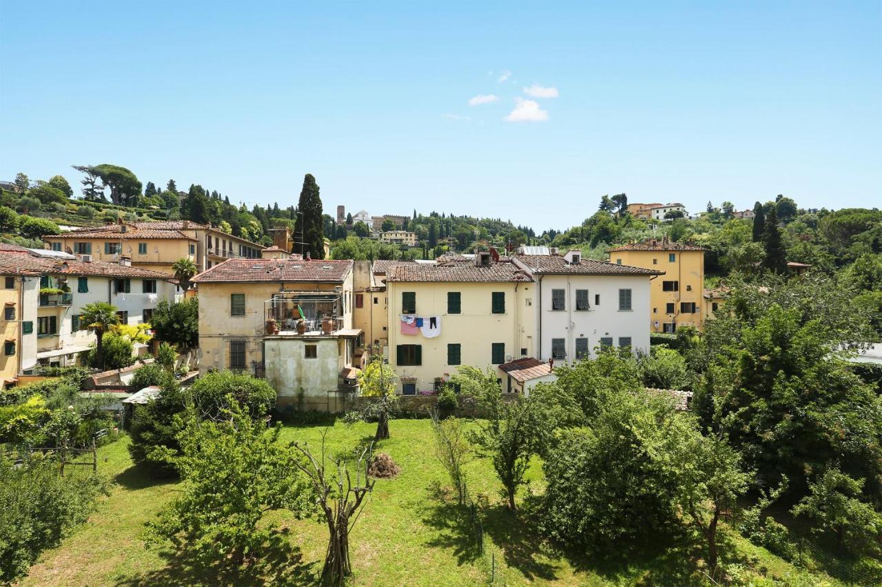 A Postcard View In A Vintage Apartment Florence Exterior photo