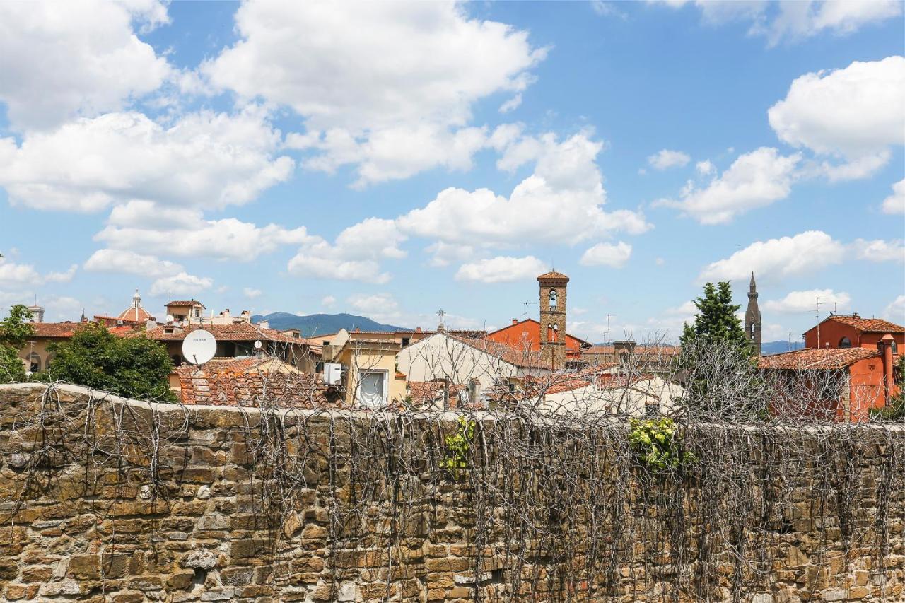 A Postcard View In A Vintage Apartment Florence Exterior photo